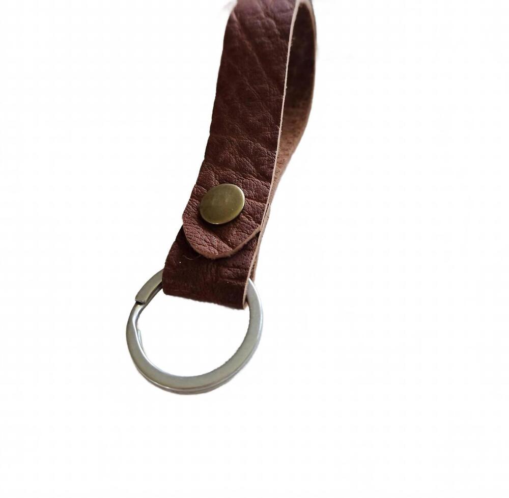 NEW NATIVE LEATHER CO women's hand-cut pebbled leather key fob in dark camel